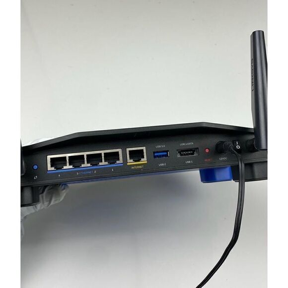 Linksys WRT1900AC 1300 Mbps 4 Port Dual-Band Wi-Fi Router AF1417 - Picture 7 of 8